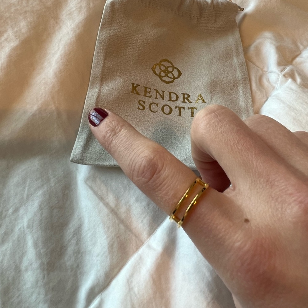 Kendra Scott Ring